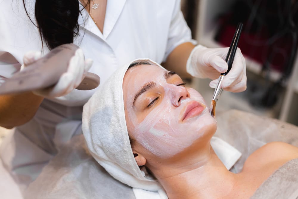 Deep Cleansing Facials in Dubai